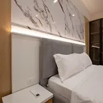 Regal Luxury شقة *