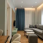 Regal Luxury شقة ساراندا