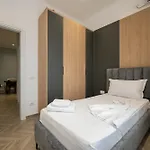 شقة Regal Luxury ساراندا