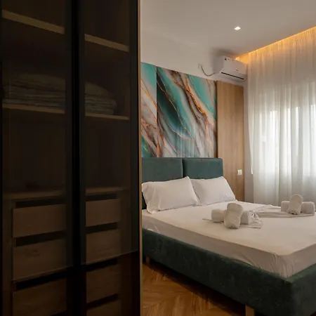 Regal Luxury *