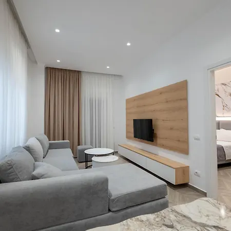 Regal Luxury *