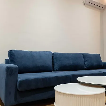 Regal Luxury Apartment *