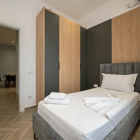 Apartment Regal Luxury Sarandë