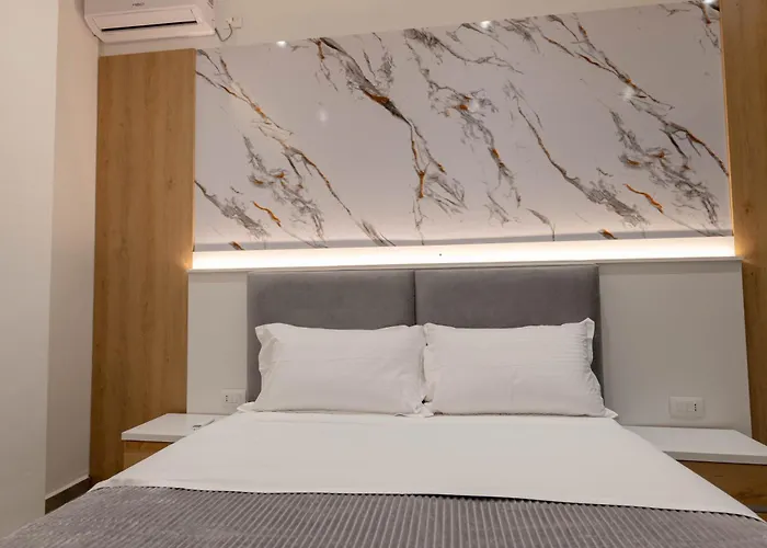 Regal Luxury 公寓 Sarandë